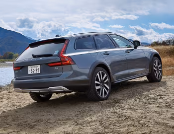 Volvo V90 B6 Cross Country [Japan] '2020–pr.