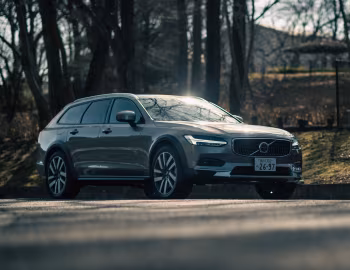Volvo V90 B6 Cross Country [Japan] '2020–pr.