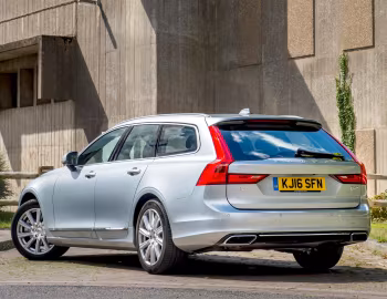 Volvo V90 D4 Inscription [UK-spec] '2016–pr.