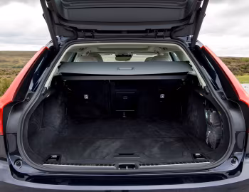 Porta-malas Volvo V90 D4 Momentum [UK-spec] '2016–pr.
