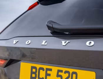 Volvo V90 T6 AWD Inscription [UK-spec] '2020–pr.