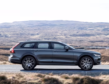 Volvo V90 T6 Cross Country [Worldwide] '2016–pr.