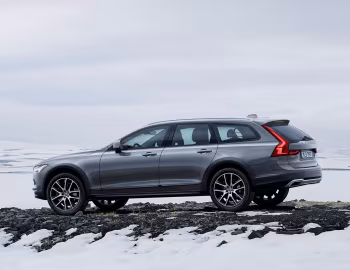 Volvo V90 T6 Cross Country [Worldwide] '2016–pr.