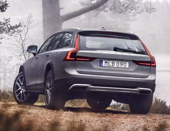 Volvo V90 T6 Cross Country [Worldwide] '2016–pr.