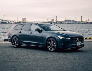 Volvo V90 T8 AWD Recharge Ultimate [Japan] '2022–pr.