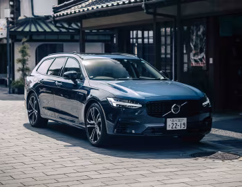 Volvo V90 T8 AWD Recharge Ultimate [Japan] '2022–pr.