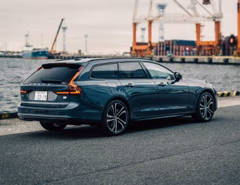 Volvo V90 T8 AWD Recharge Ultimate [Japan] '2022–pr.
