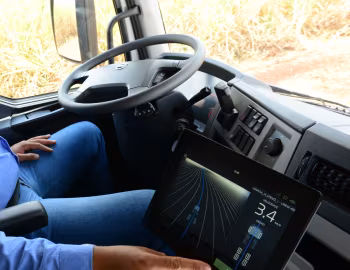 Panneau avant Volvo VM 270 6×4 caminhão autônomo '2017