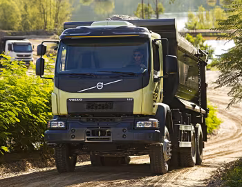 Volvo VM 330 6×4 Tipper '2016–18