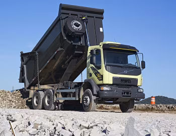 Volvo VM 330 6×4 Tipper '2016–18