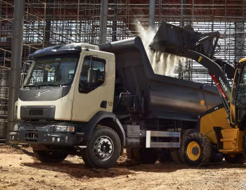 Volvo VM 330 6×4 Tipper, Volvo BL70B
