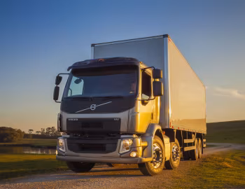 Volvo VM 330 8×2 '2014–19