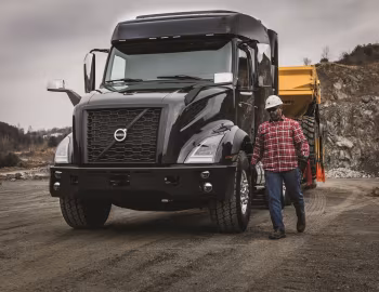 Volvo VNX 740 8×6 Tridem '2018–pr.