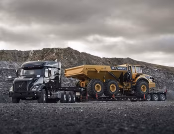 Volvo VNX 740 8×6 Tridem '2018–pr.