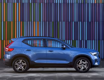Volvo XC40 B3 Ultimate [UK-spec] '2022–pr.
