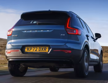 Volvo XC40 B3 Ultimate [UK-spec] '2022–н.в.