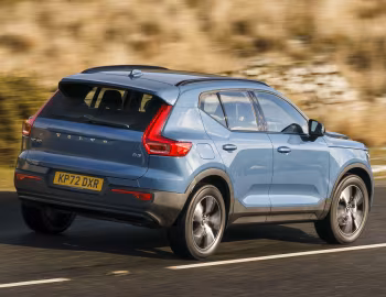 Volvo XC40 B3 Ultimate [UK-spec] '2022–н.в.