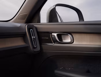 Інтер'єр Volvo XC40 B4 AWD [Worldwide] '2026