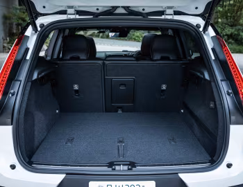 Coffre Volvo XC40 B5 AWD R-Design [Japan] '2020–22