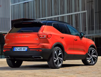 Volvo XC40 D3 R-Design [Worldwide] '2018–22