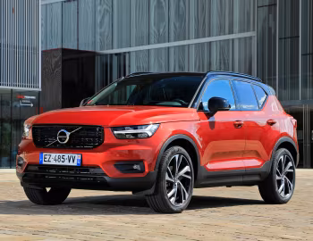 Volvo XC40 D3 R-Design [Worldwide] '2018–22