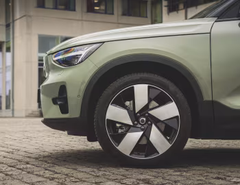 Volvo XC40 Recharge [Worldwide] '2022–24