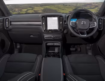Panneau avant Volvo XC40 Recharge [UK-spec] '2022–24
