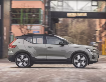Volvo XC40 Recharge [Worldwide] '2022–24