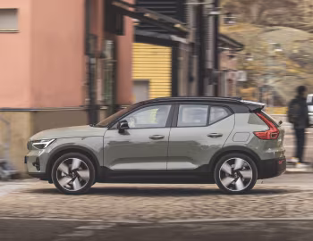 Volvo XC40 Recharge [Worldwide] '2022–24