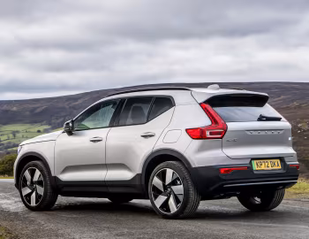 Volvo XC40 Recharge [UK-spec] '2022–24