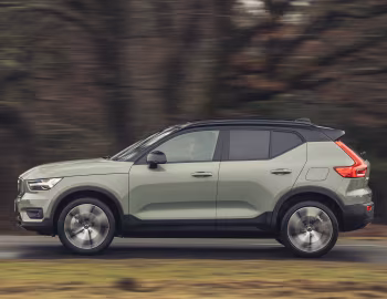Volvo XC40 Recharge P8 AWD [UK-spec] '2021–pr.