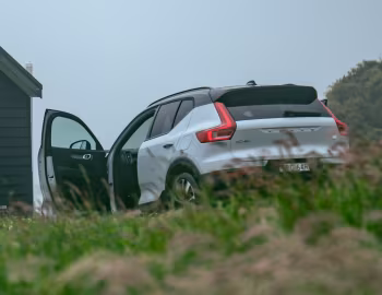 Volvo XC40 Recharge Pure Electric [Australia] '2021–22