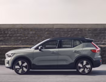 Volvo XC40 Recharge Twin [Worldwide] '2022–24