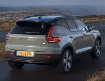 Volvo XC40 Recharge Twin [UK-spec] '2023–24