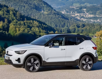Volvo XC40 Recharge Twin [Worldwide] '2022–24