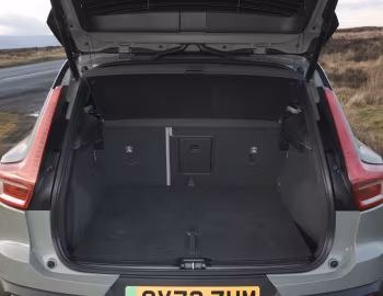 Coffre Volvo XC40 Recharge Twin [UK-spec] '2023–24