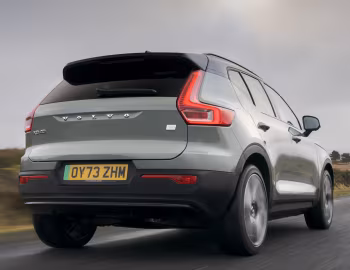 Volvo XC40 Recharge Twin [UK-spec] '2023–24