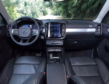 Panneau avant Volvo XC40 T3 Momentum [Taiwan] '2020–pr.