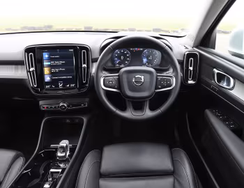 Panneau avant Volvo XC40 T4 Inscription [UK-spec] '2018–pr.