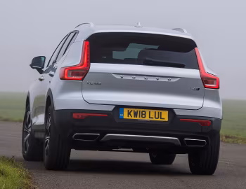 Volvo XC40 T4 Inscription [UK-spec] '2018–pr.