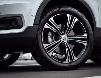 Volvo XC40 T4 Inscription [Japan] '2018–22