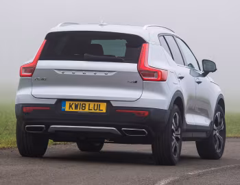 Volvo XC40 T4 Inscription [UK-spec] '2018–pr.