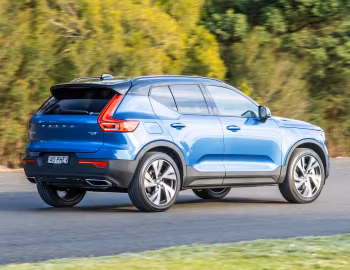 Volvo XC40 T5 Plug-in Hybrid R-Design [Australia] '2020–pr.