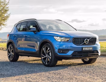 Volvo XC40 T5 Plug-in Hybrid R-Design [Australia] '2020–pr.