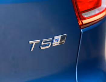 Volvo XC40 T5 Plug-in Hybrid R-Design [Australia] '2020–pr.