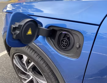 Volvo XC40 T5 Plug-in Hybrid R-Design [Australia] '2020–pr.