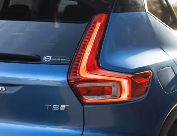 Volvo XC40 T5 Plug-in Hybrid R-Design [Australia] '2020–pr.