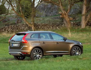 Volvo XC60 D4 [Worldwide] '2013–17