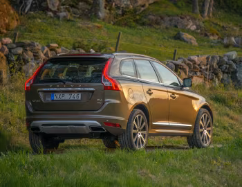 Volvo XC60 D4 [Worldwide] '2013–17