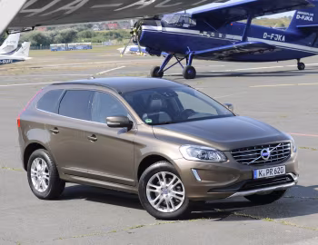 Volvo XC60 D4 [Worldwide] '2013–17